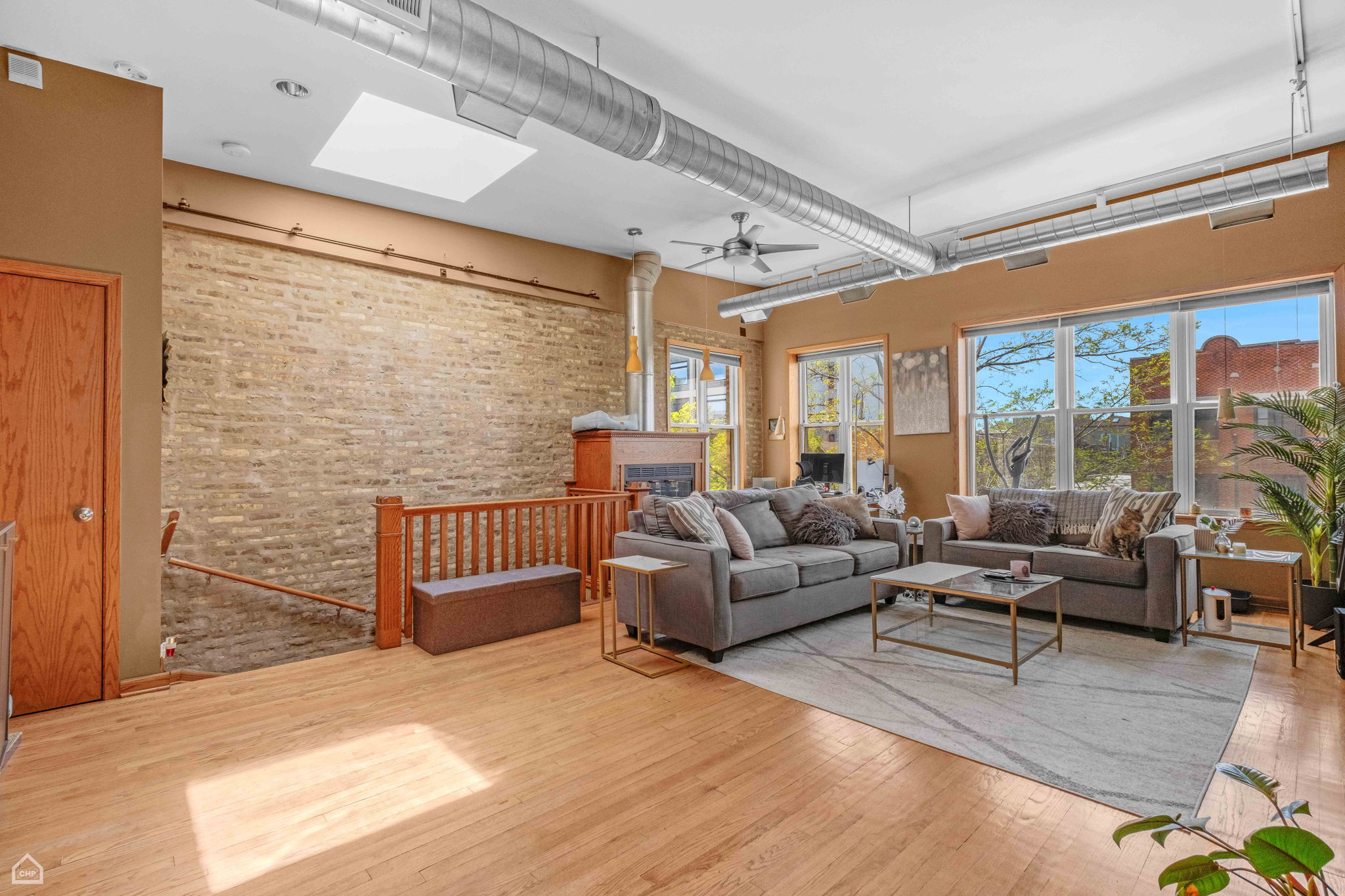 1341 North Western Avenue - 3