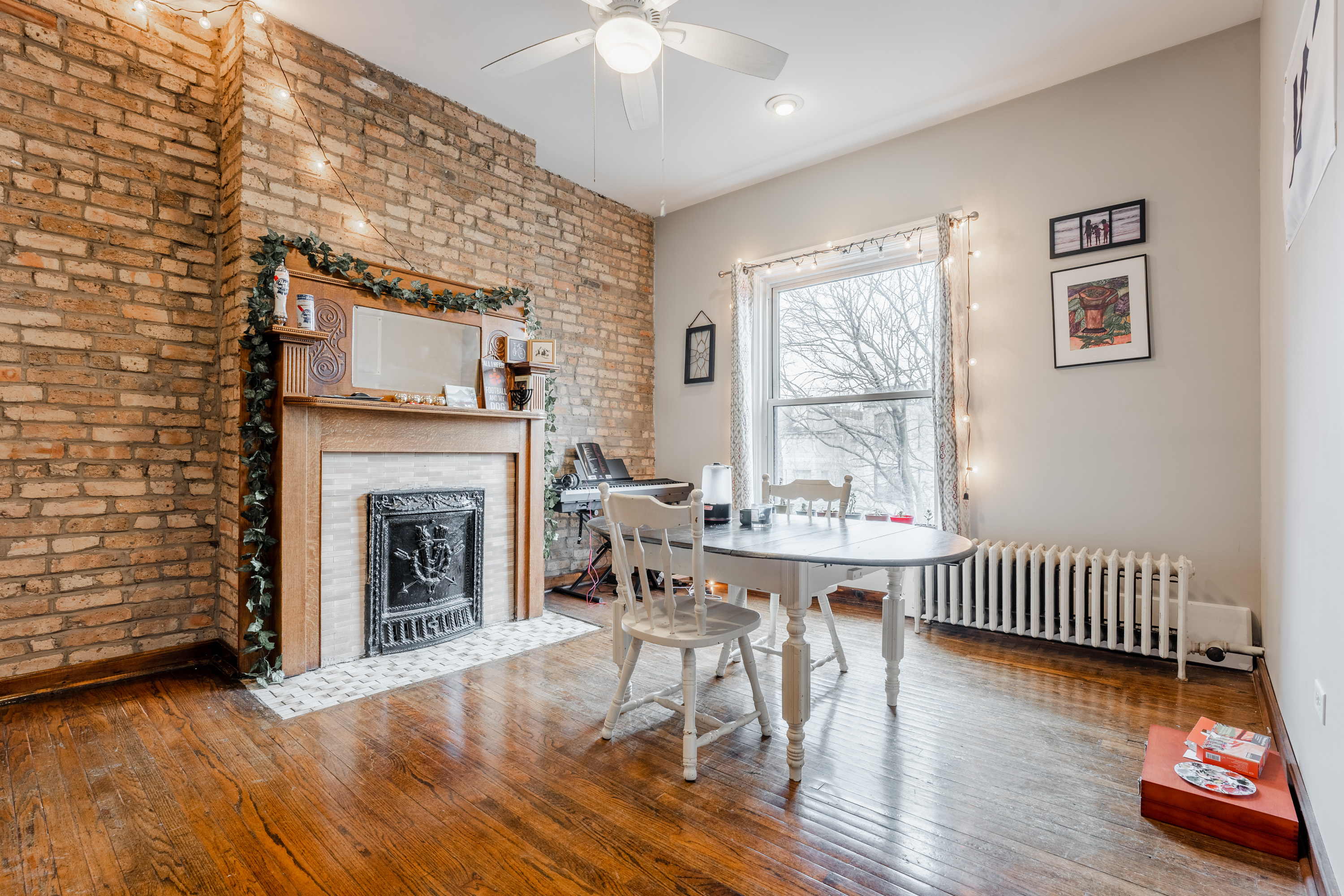 2533 North Burling Street